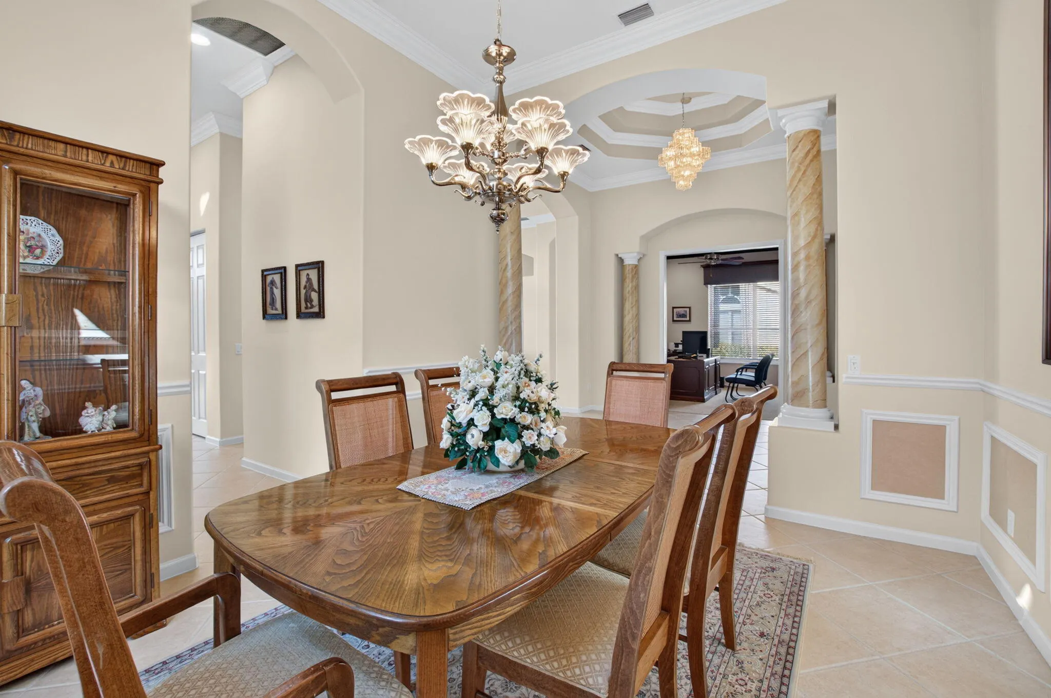 7657 ROYALE RIVER Lane