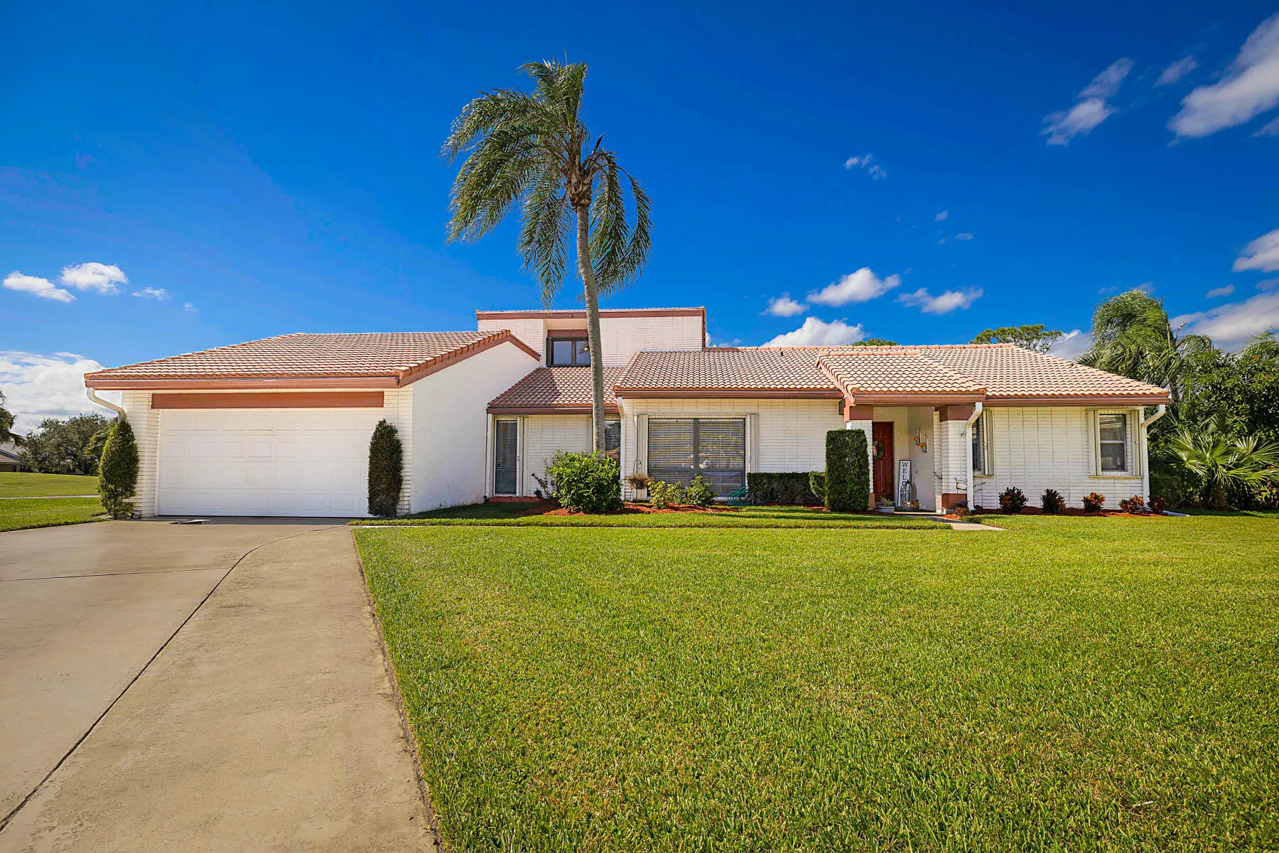 2458 SW HERONWOOD Road