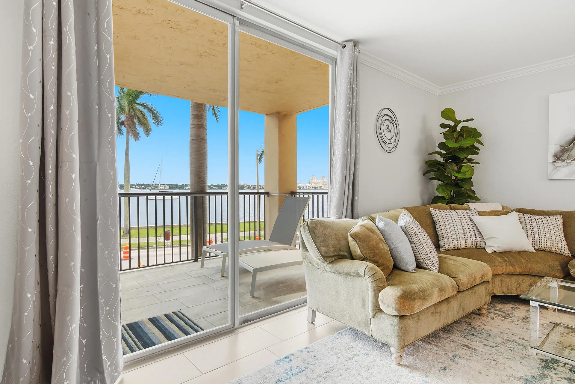 1801 N FLAGLER Drive #201