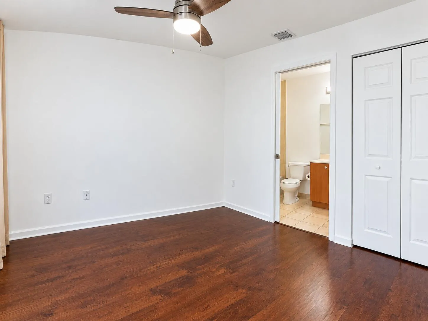 2725 NE 8TH Avenue #112