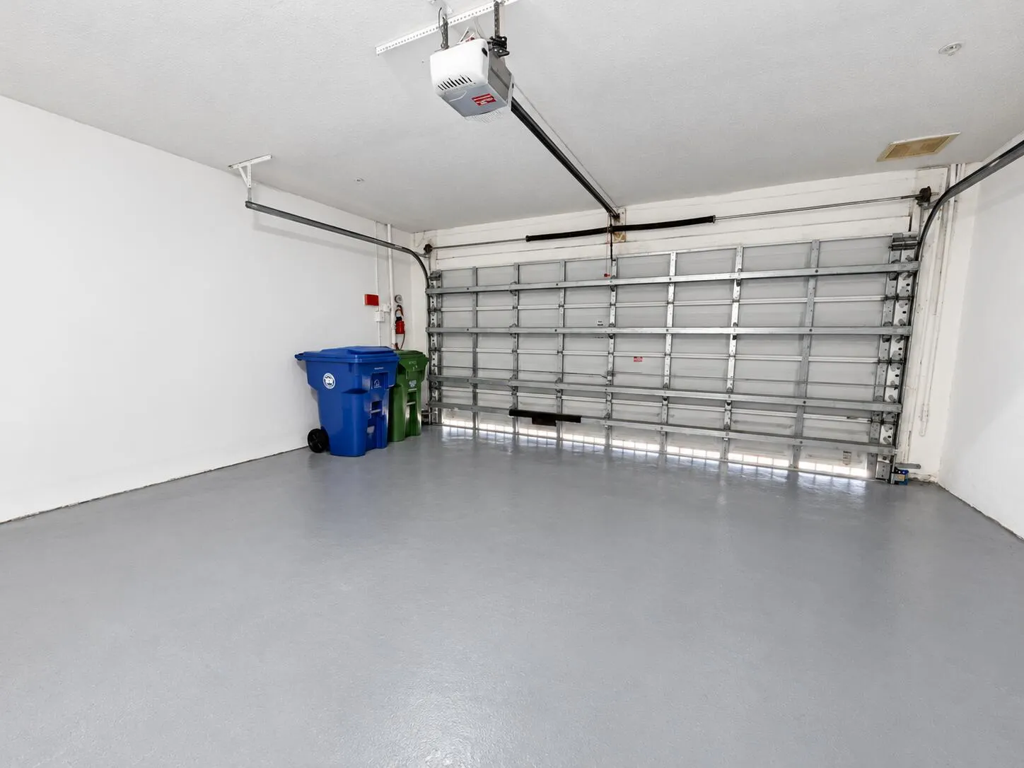 2725 NE 8TH Avenue #112