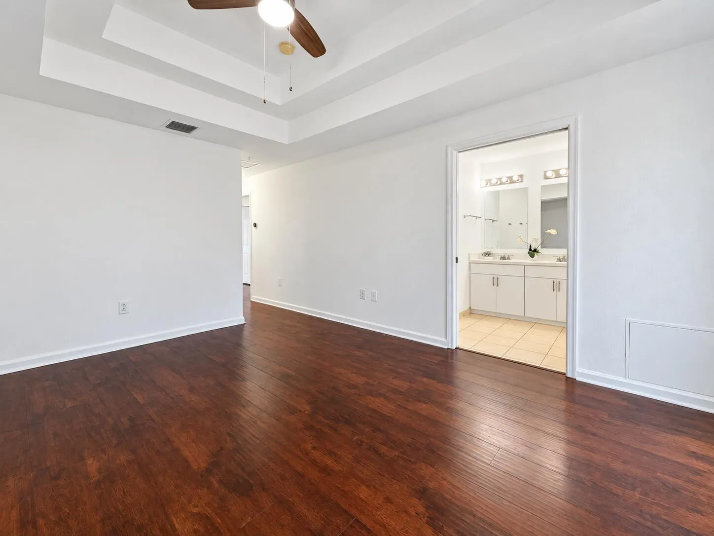 2725 NE 8TH Avenue #112