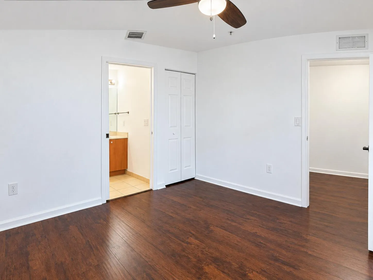 2725 NE 8TH Avenue #112