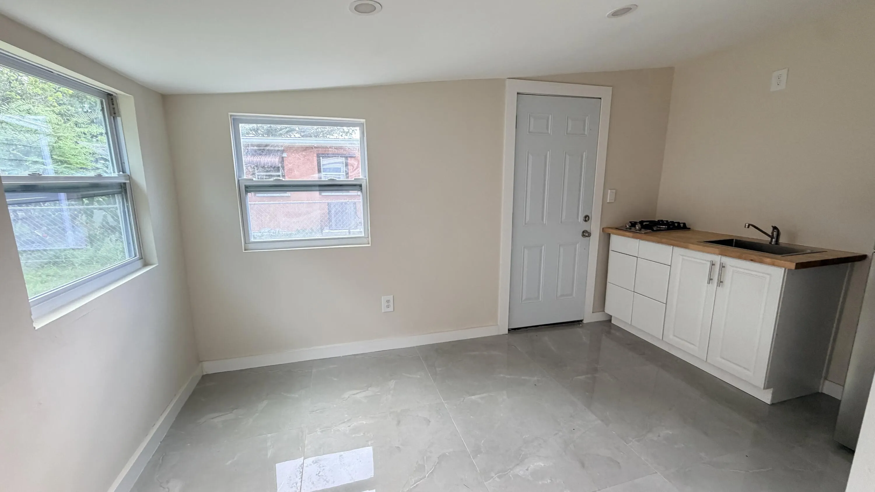 1709 MIAMI Court