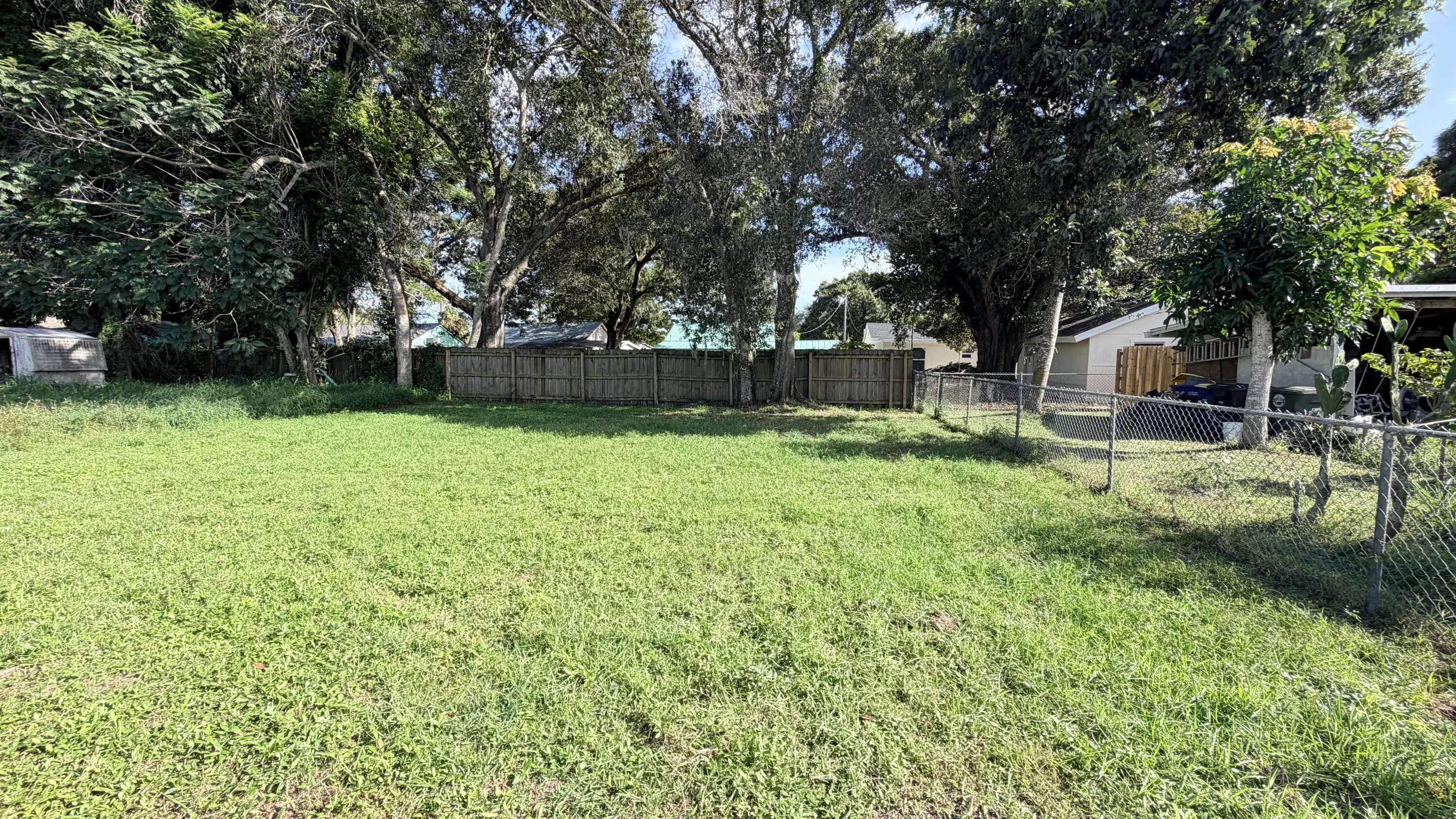1709 MIAMI Court
