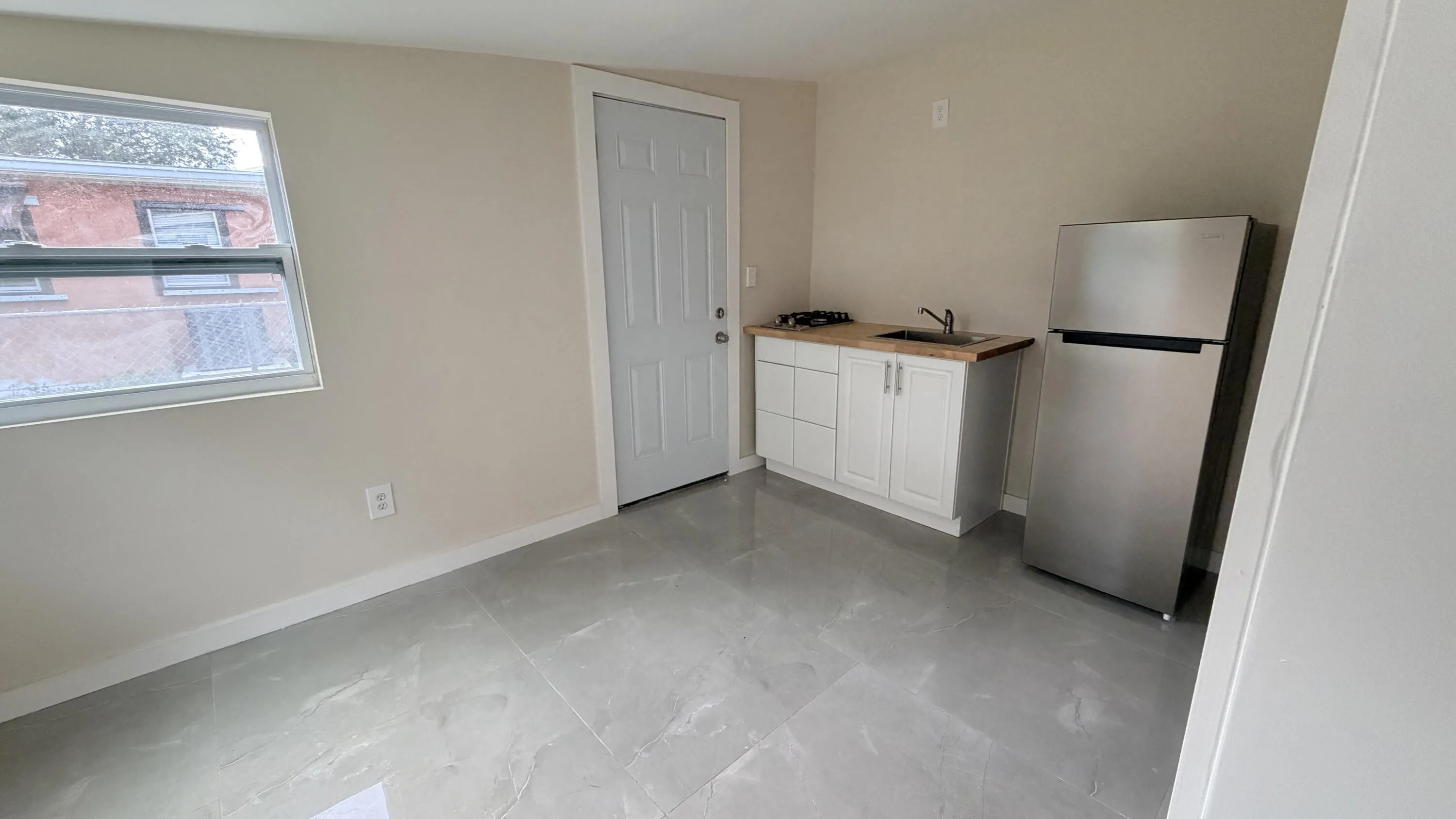 1709 MIAMI Court