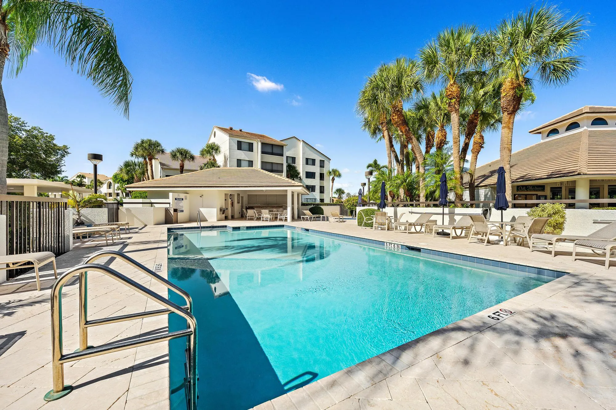 514 OAK HARBOUR Drive
