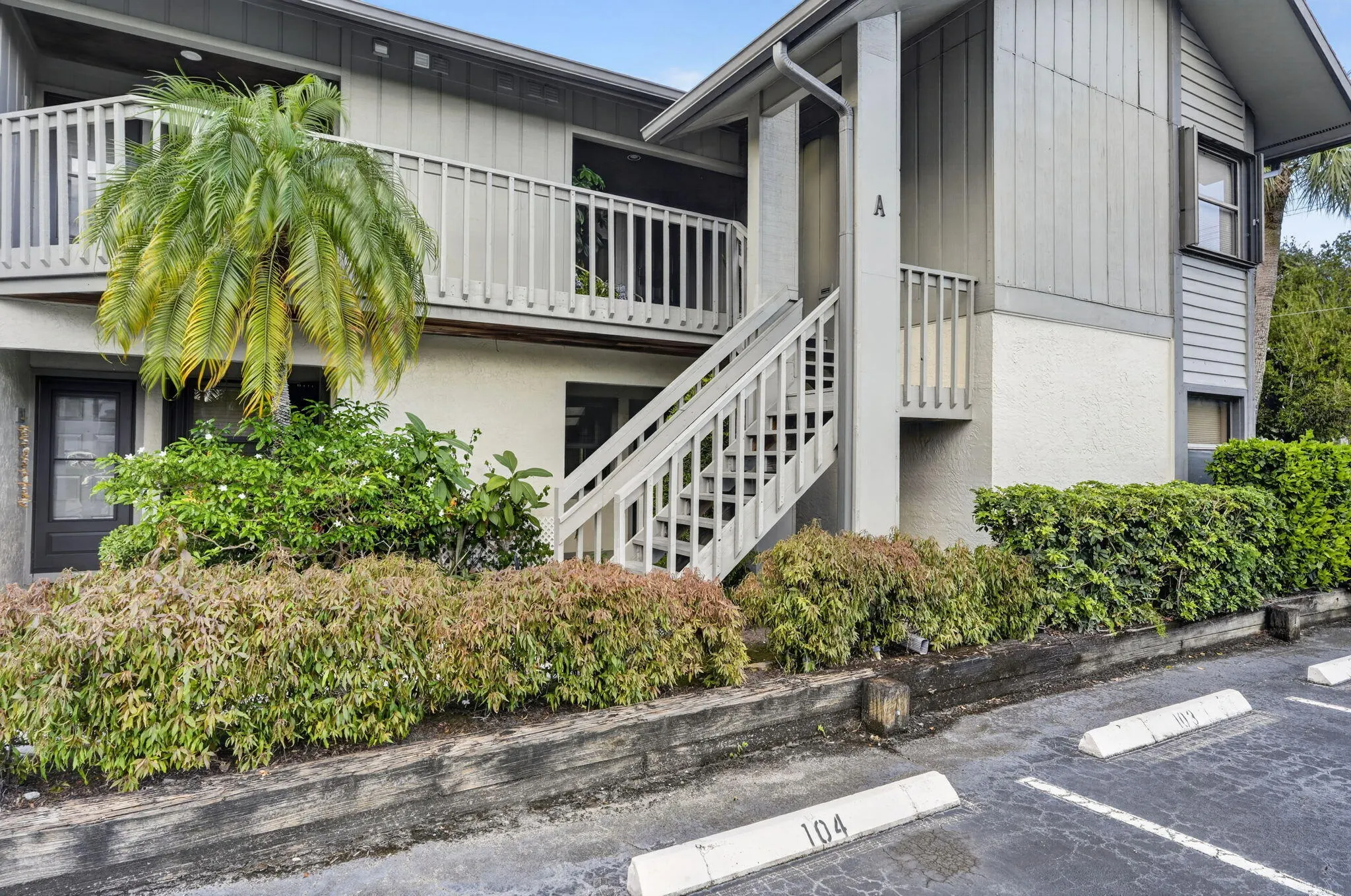 6295 SE Charleston Place #101