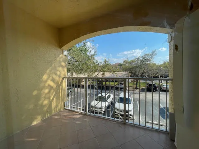 5560 NW 61ST Street #711