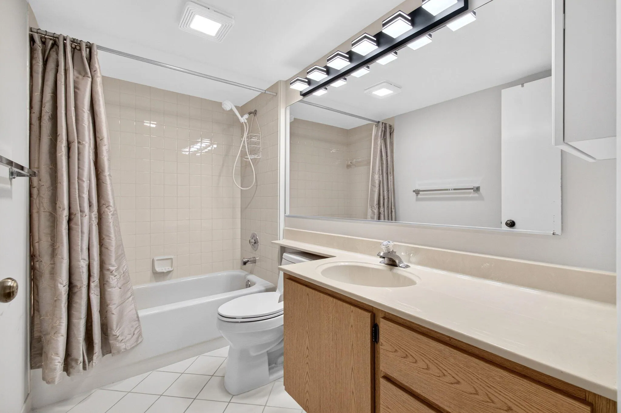 6169 Balboa Circle #103