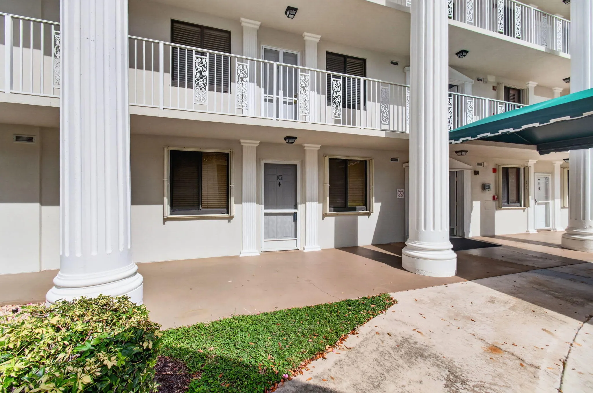 6169 Balboa Circle #103