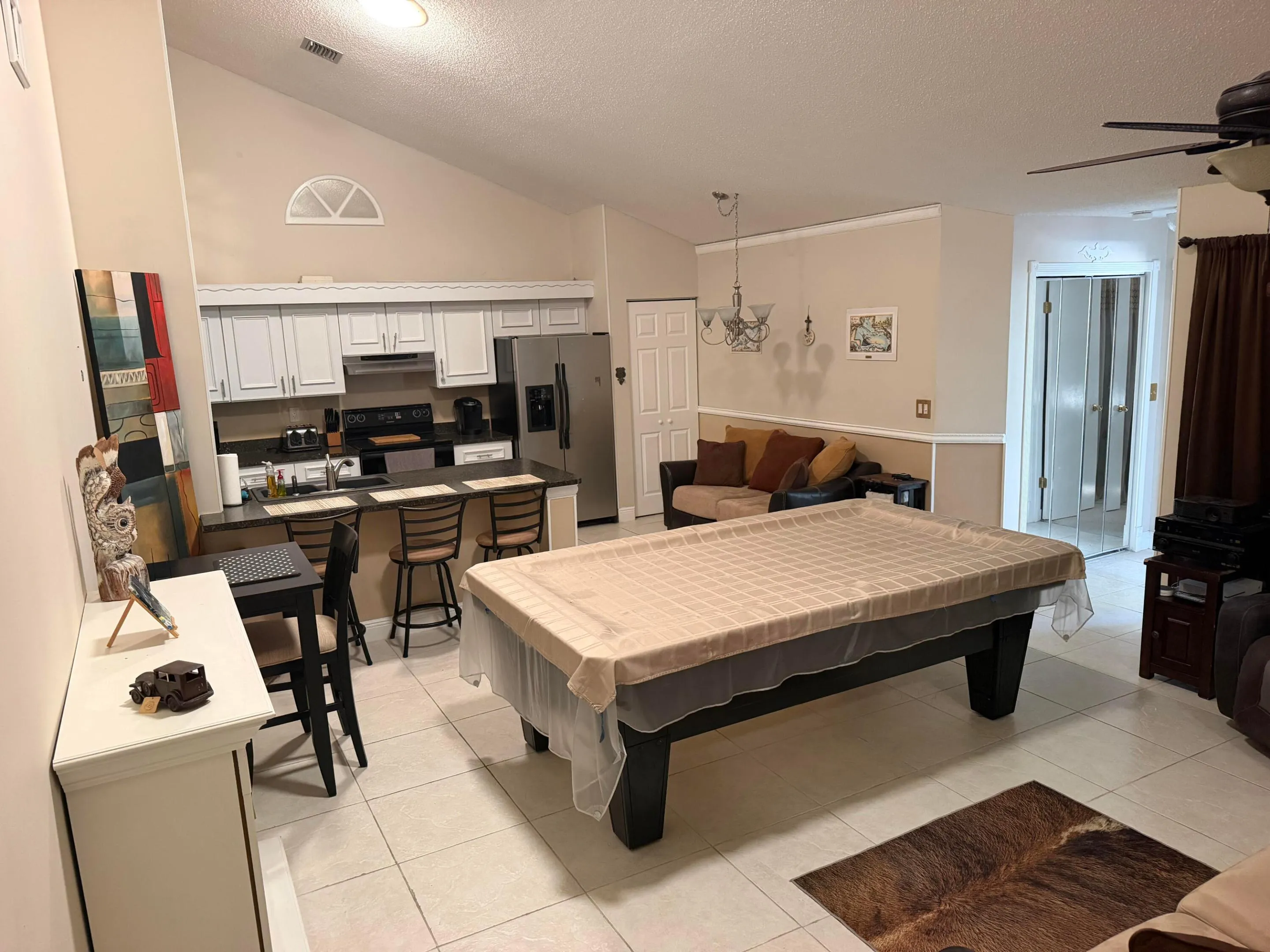 1104 SUMMIT TRAIL Circle #A