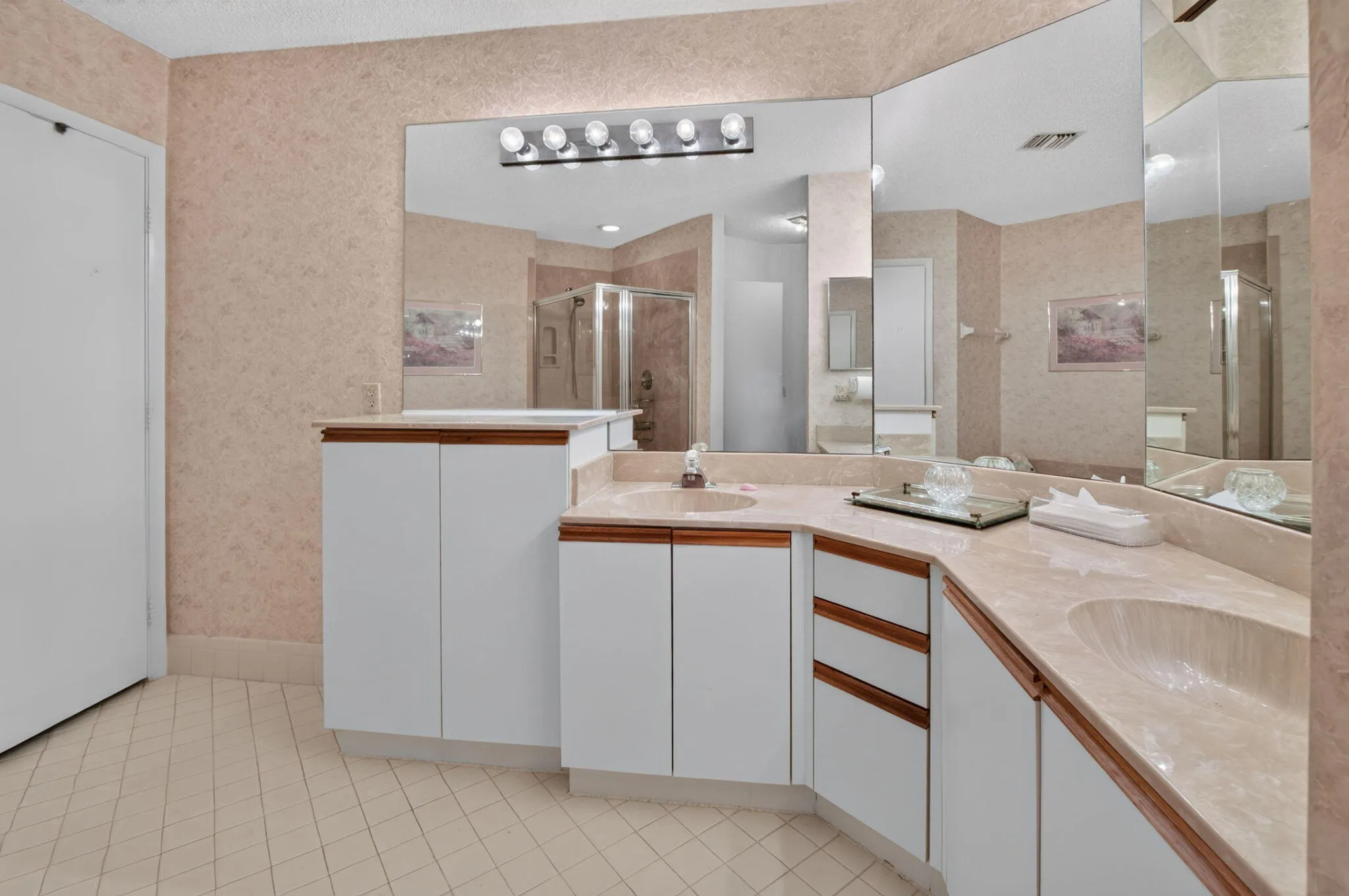 5290 Europa Drive #E
