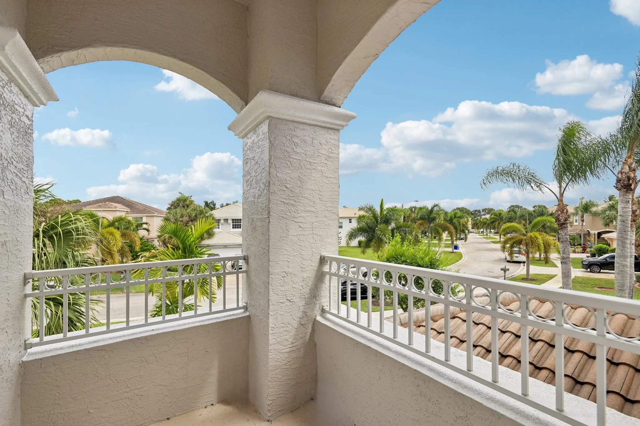 2739 Misty Oaks Circle