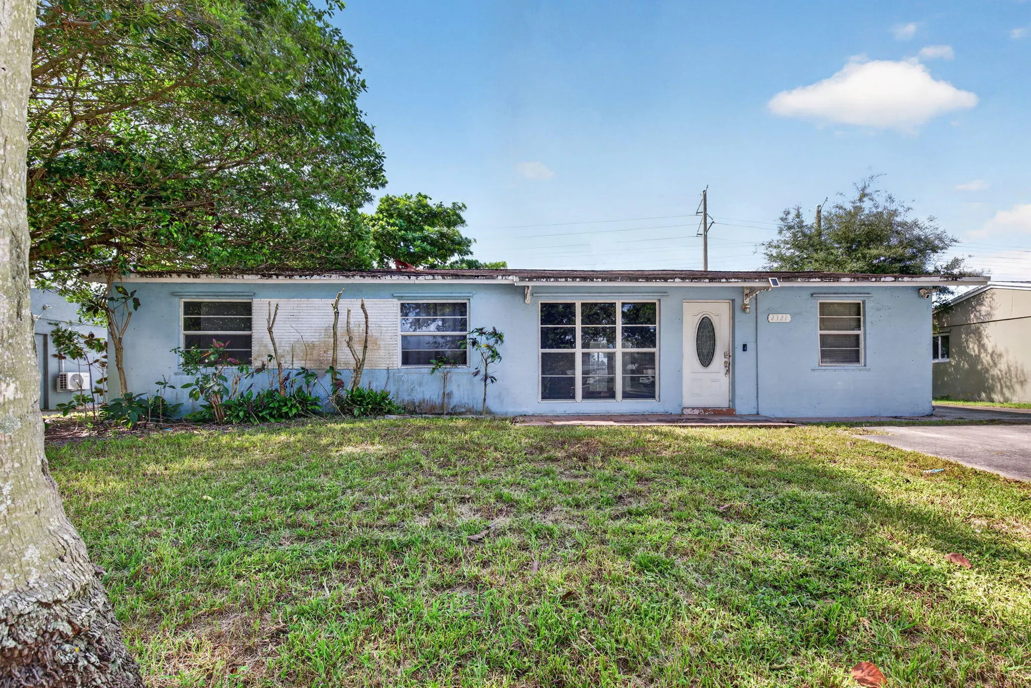 2321 SW 50TH Avenue