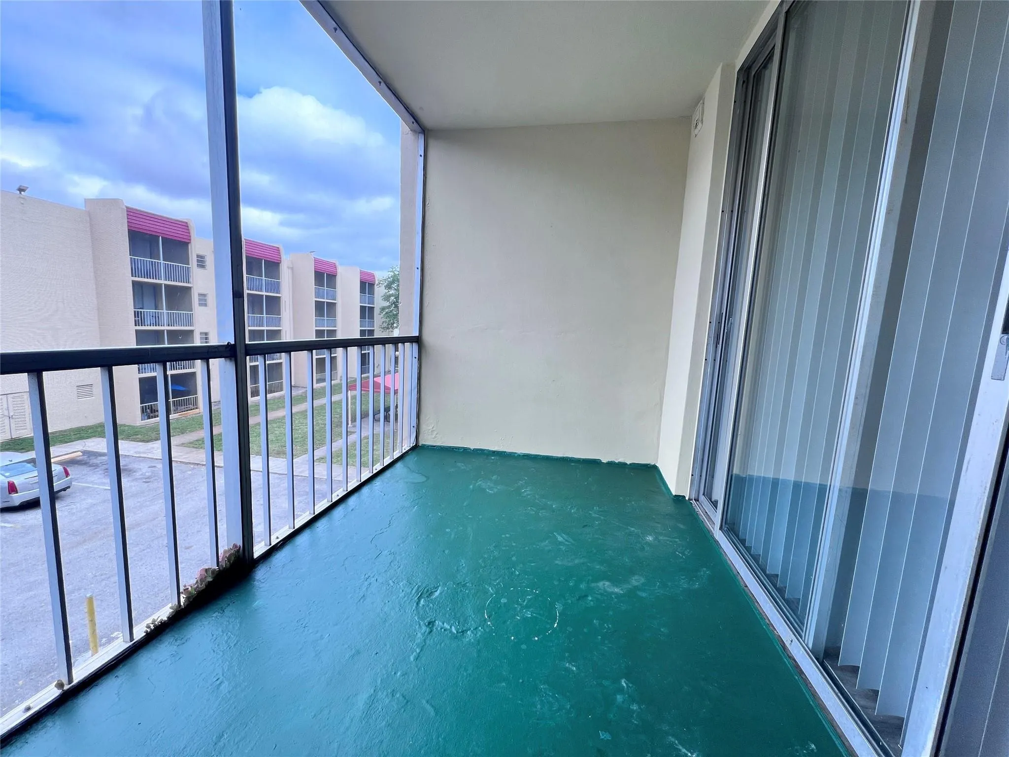 1196 NW 40th Avenue #94-203