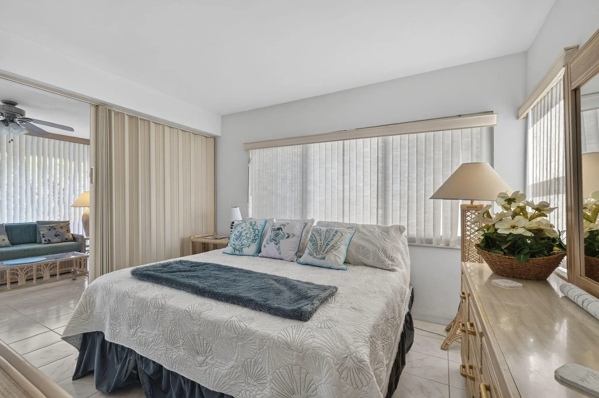 1221 HILLSBORO MILE #23A