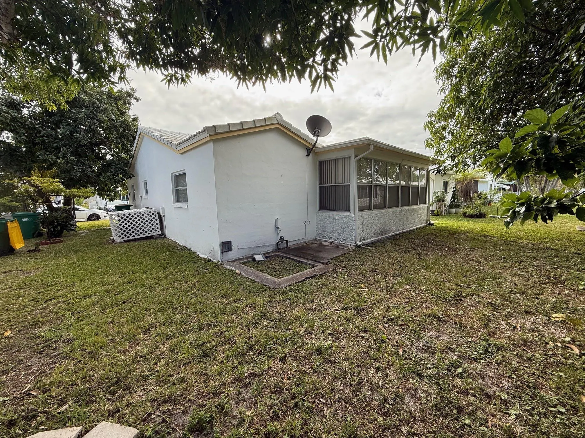 6805 NW 75TH Drive