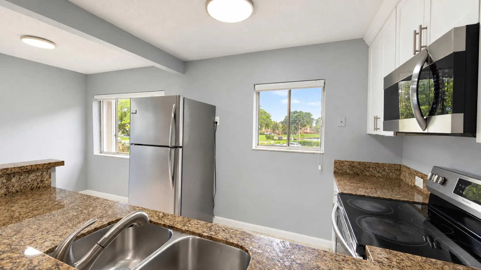 2000 SPRINGDALE Boulevard #201