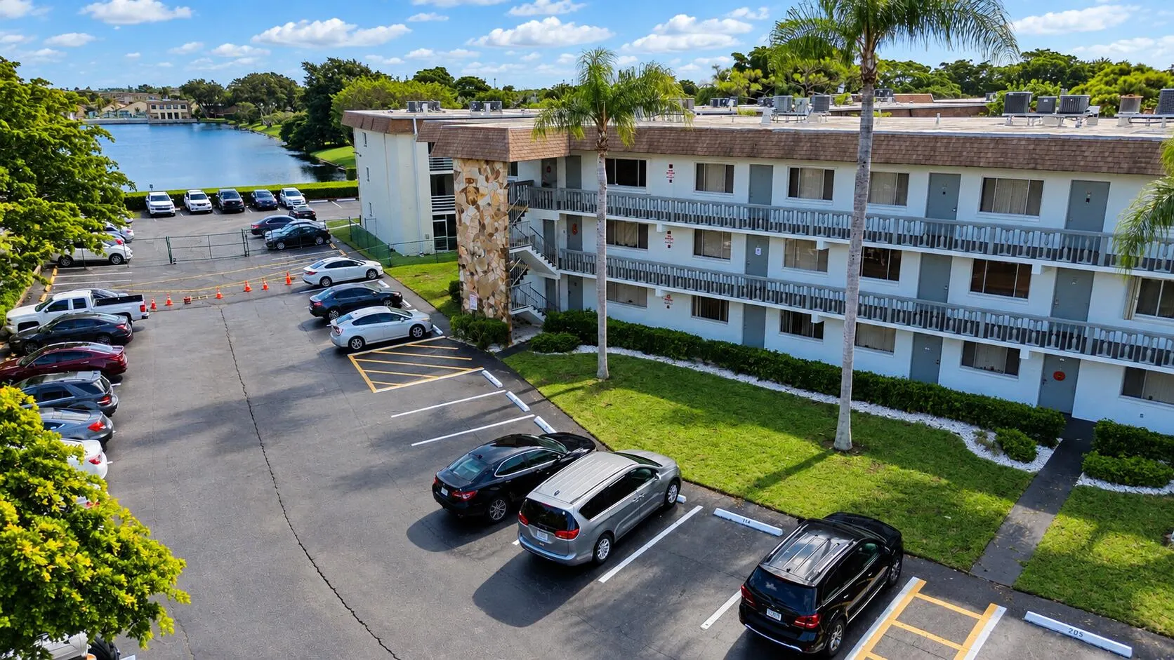2000 SPRINGDALE Boulevard #201