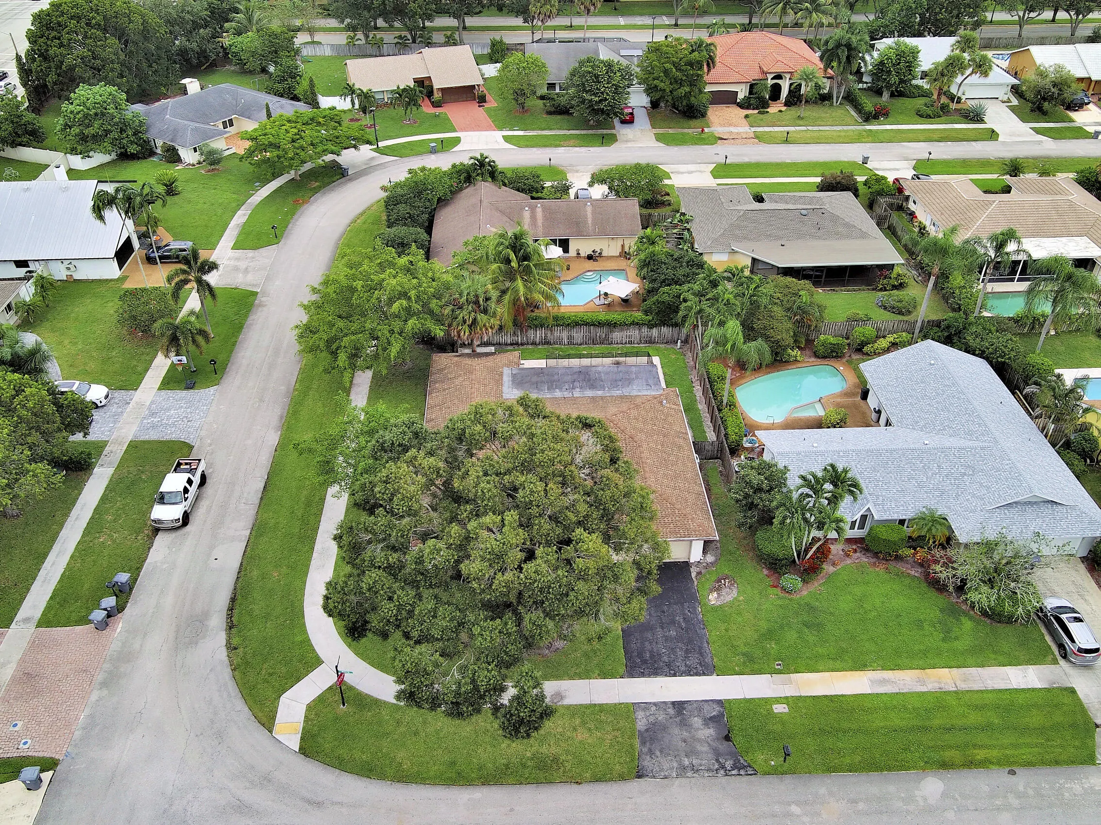 4937 Willow Drive