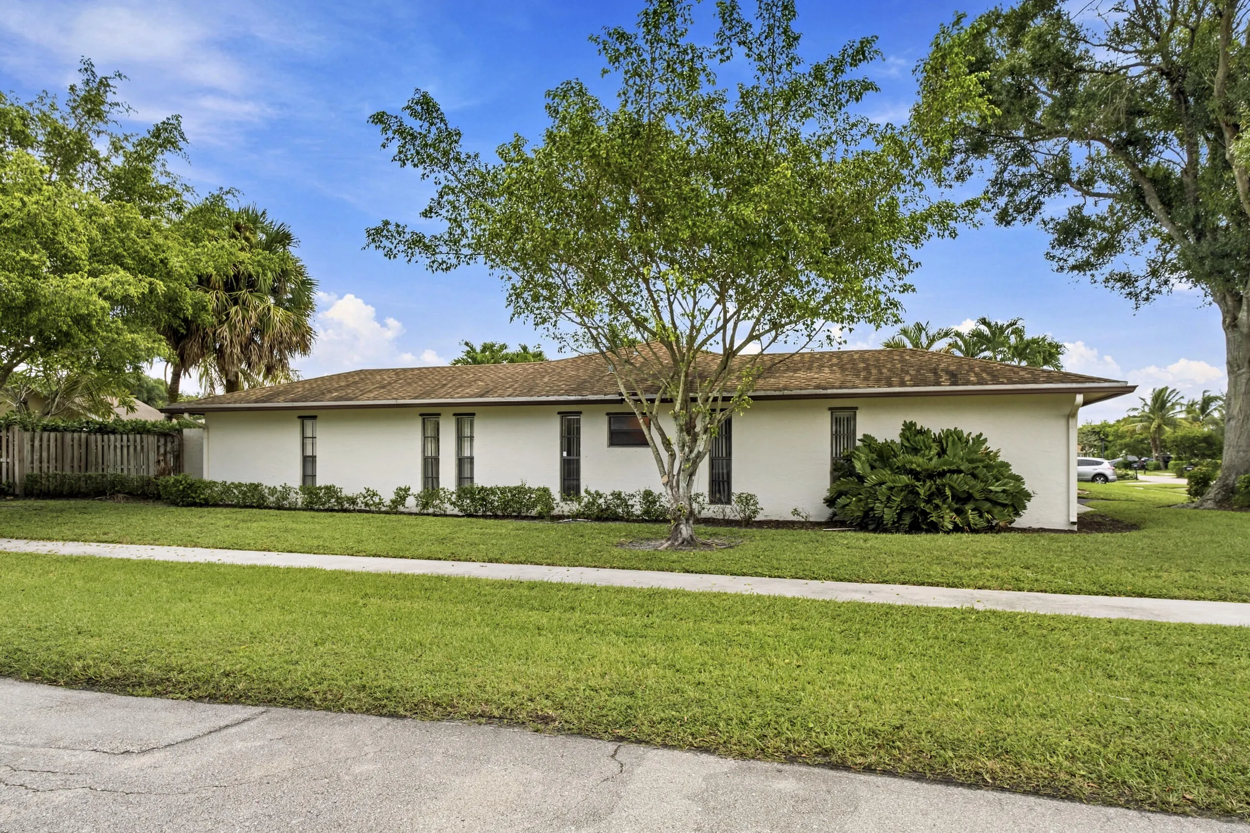 4937 Willow Drive