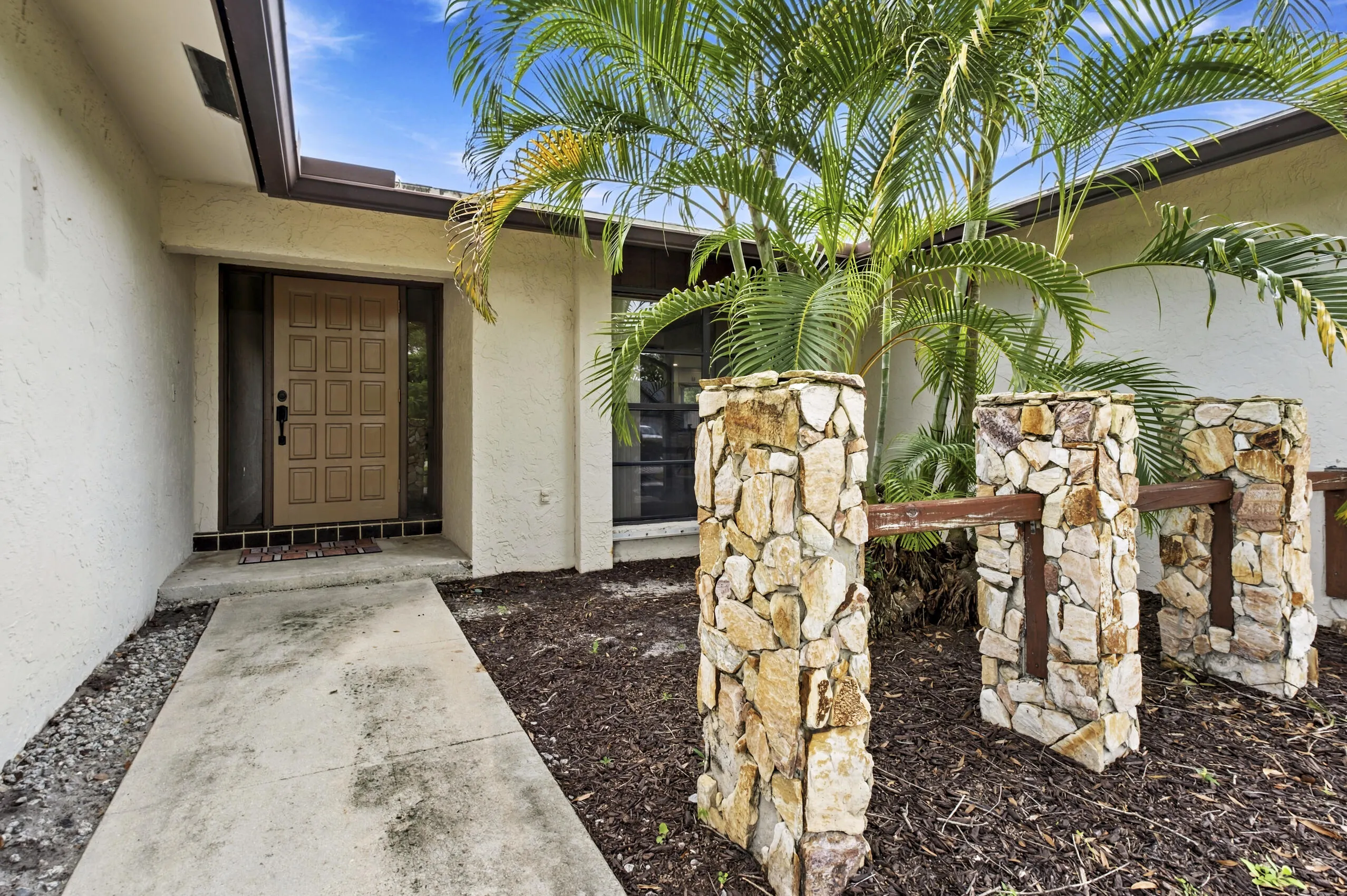 4937 Willow Drive