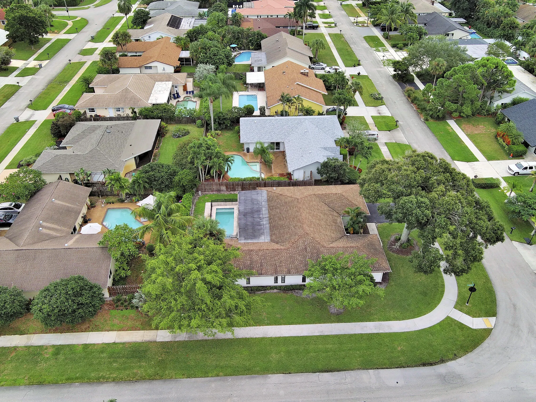 4937 Willow Drive