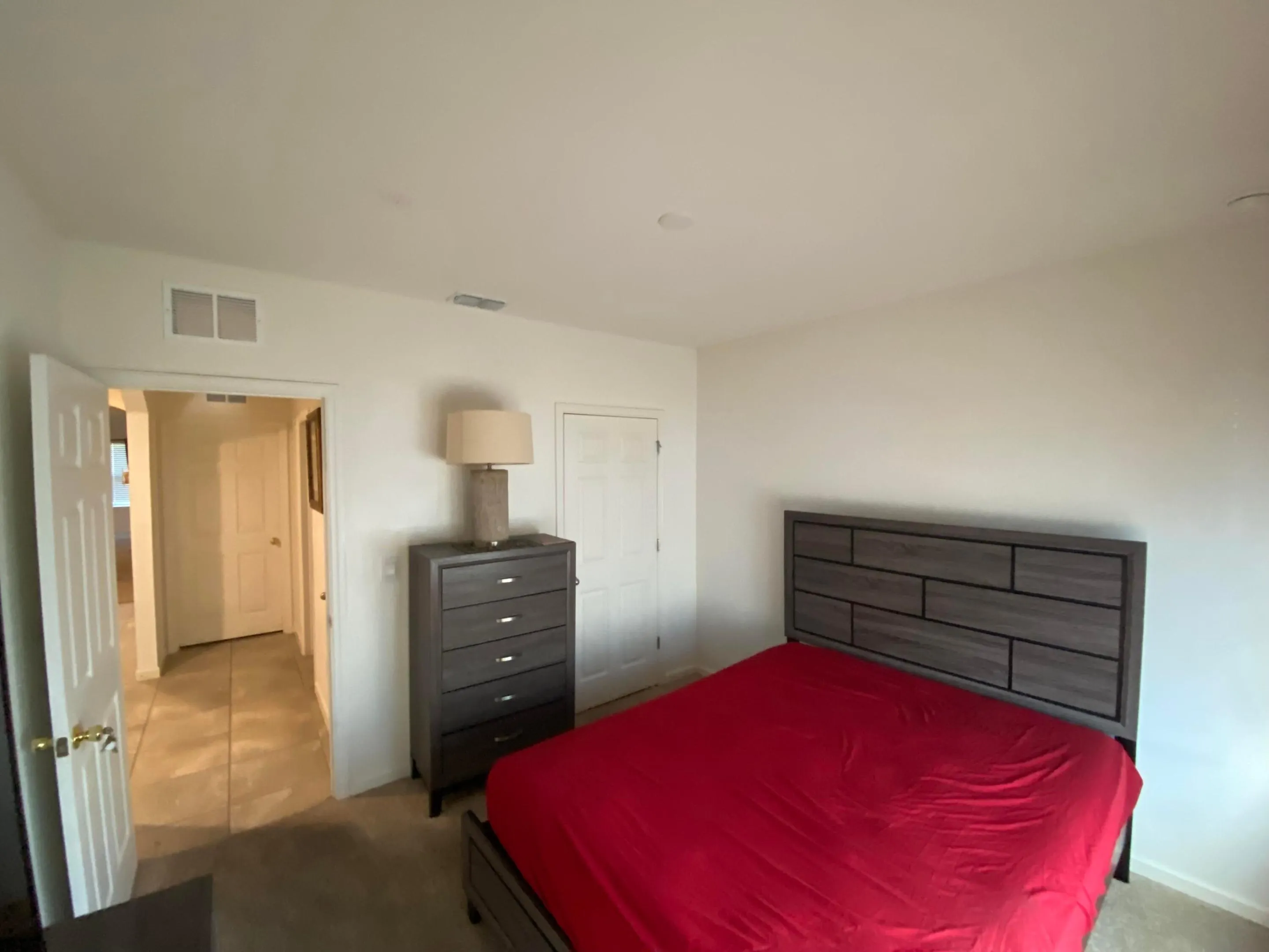 5604 AMUSEMENT Avenue