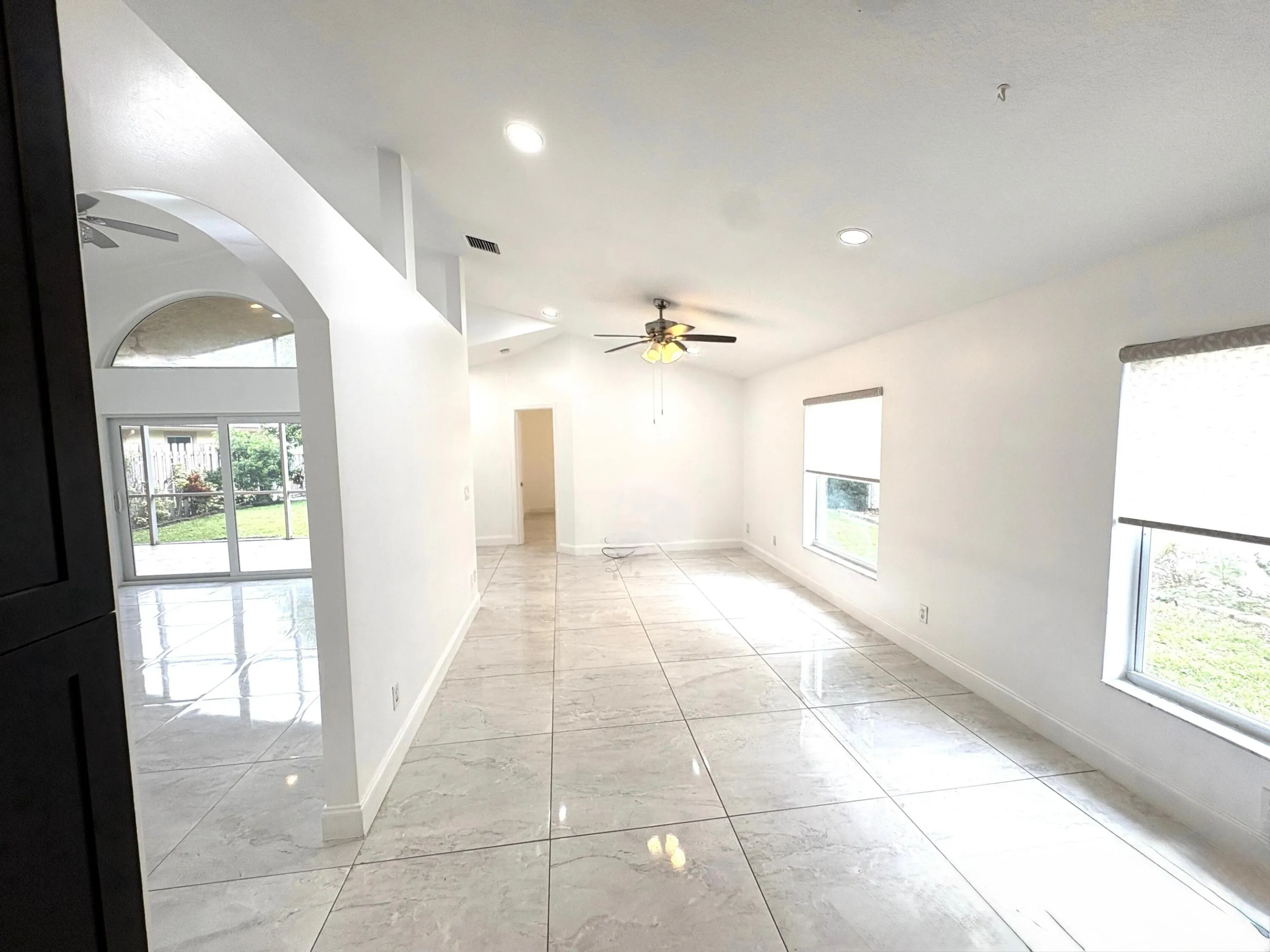 1842 OAK BERRY Circle