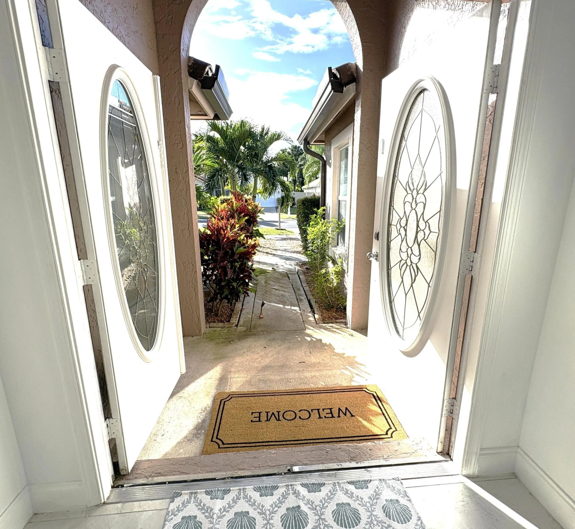 1842 OAK BERRY Circle