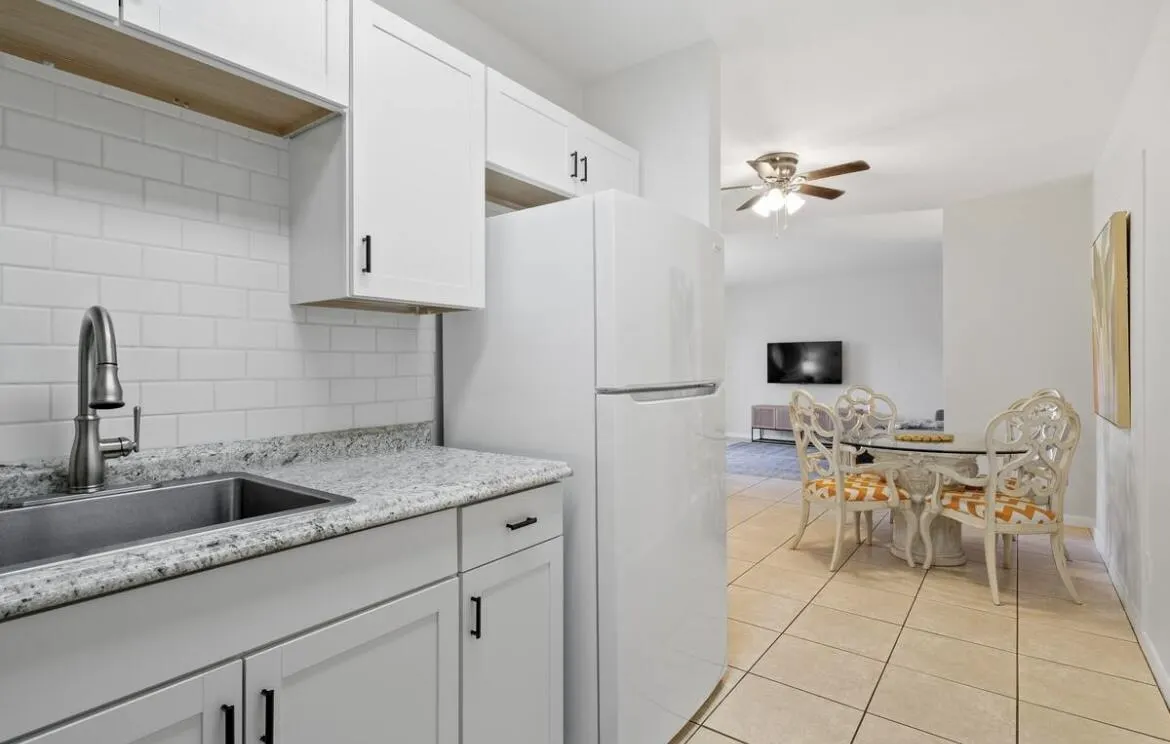 333 SE MARTIN Avenue #1-I