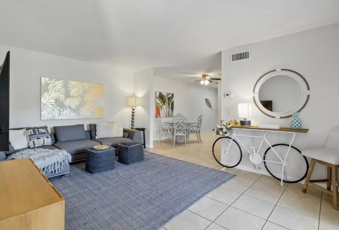 333 SE MARTIN Avenue #1-I