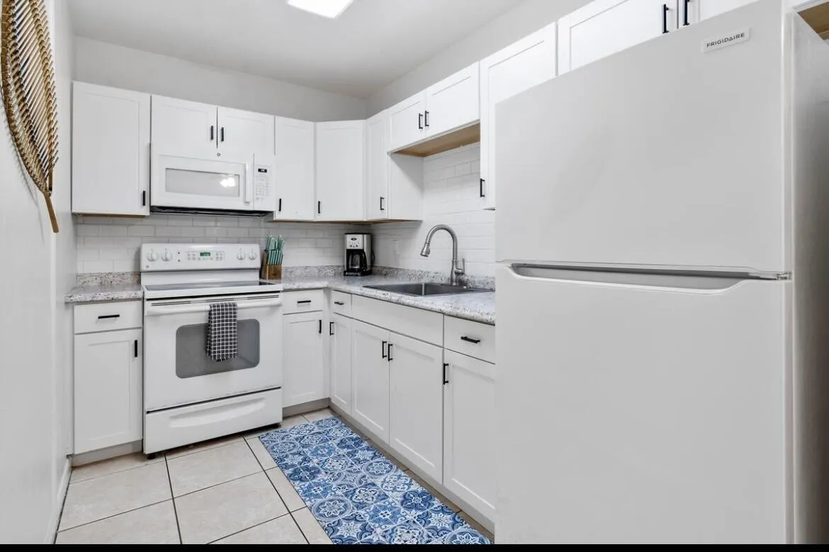 333 SE MARTIN Avenue #1-I