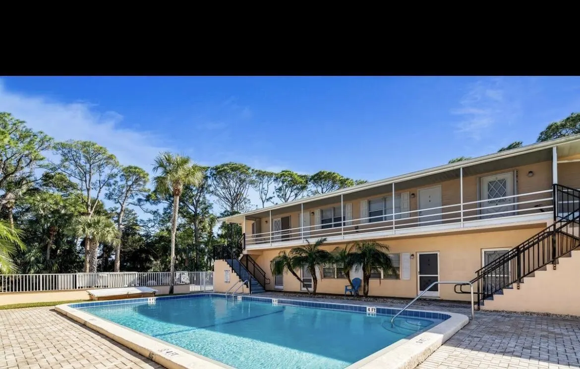 333 SE MARTIN Avenue #1-I