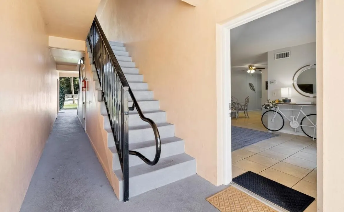 333 SE MARTIN Avenue #1-I