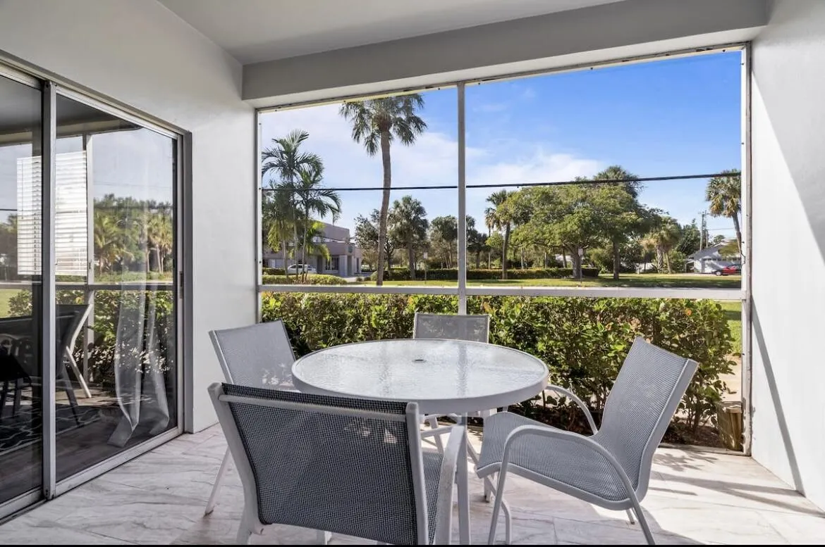 333 SE MARTIN Avenue #1-I