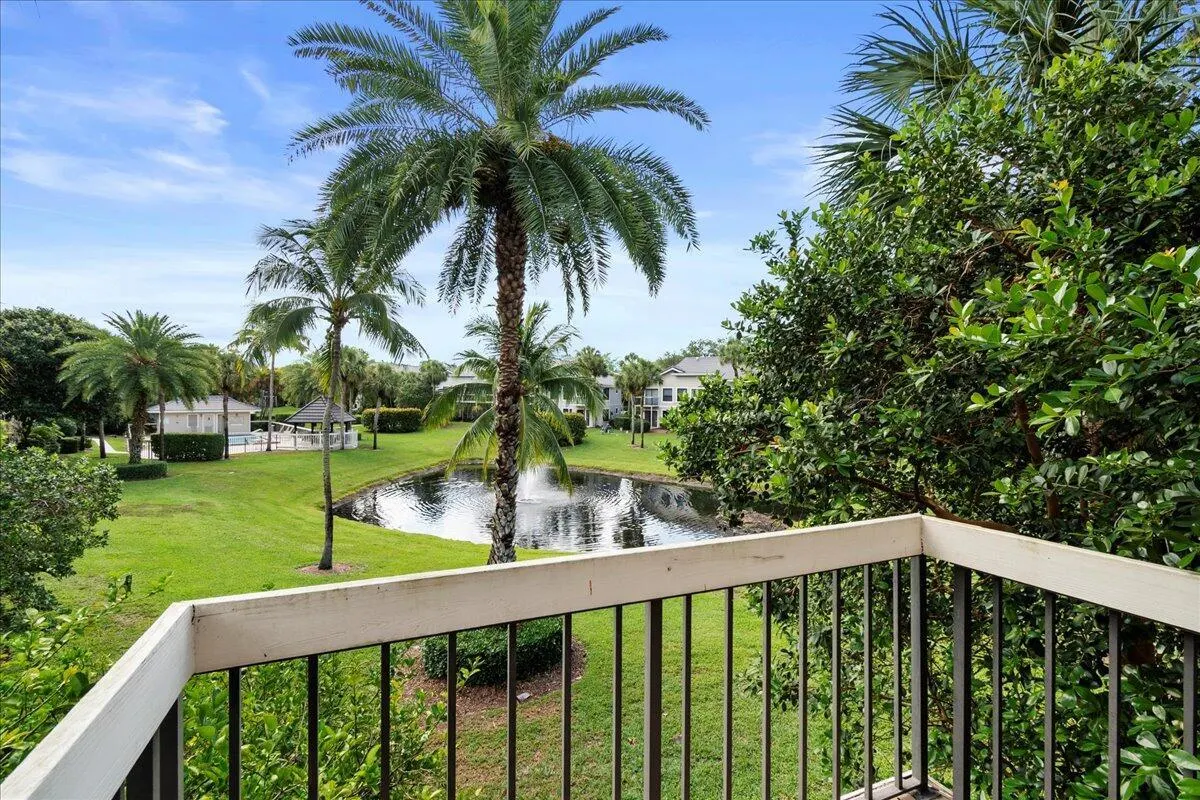 11863 Wimbledon Circle #540