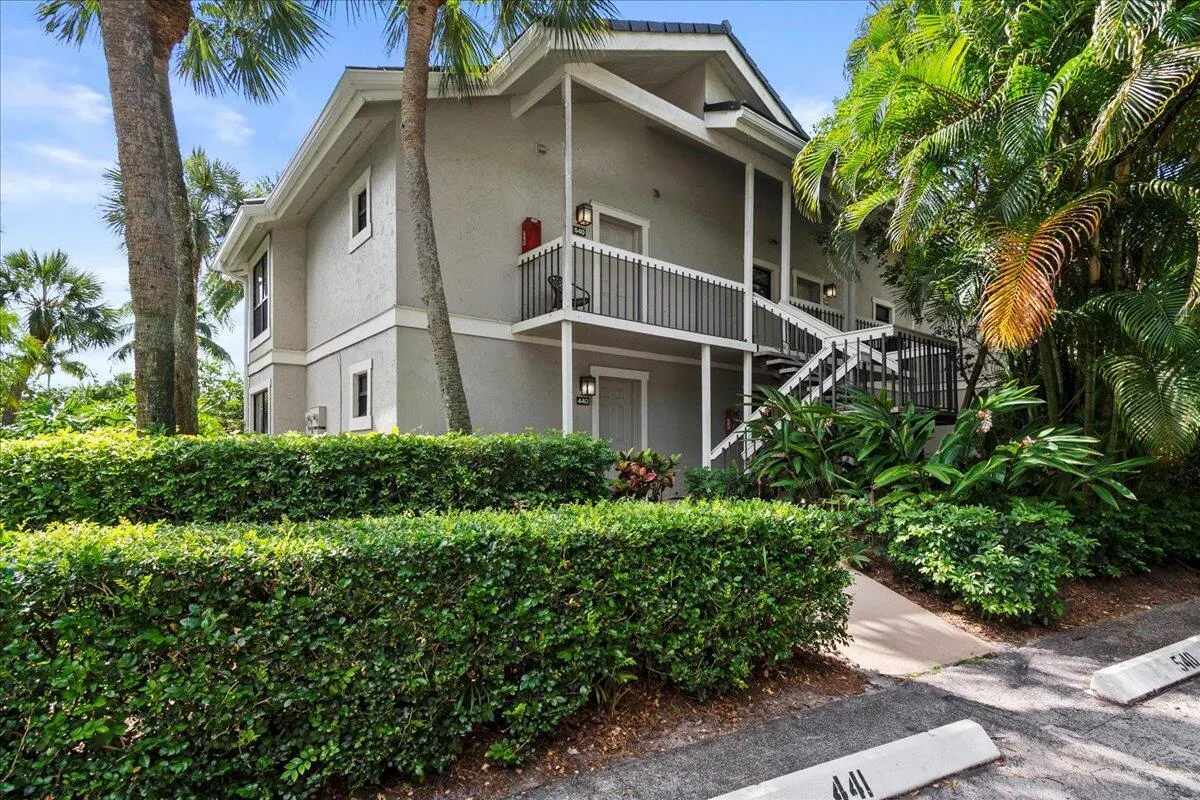 11863 Wimbledon Circle #540