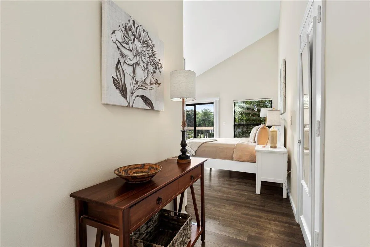 11863 Wimbledon Circle #540