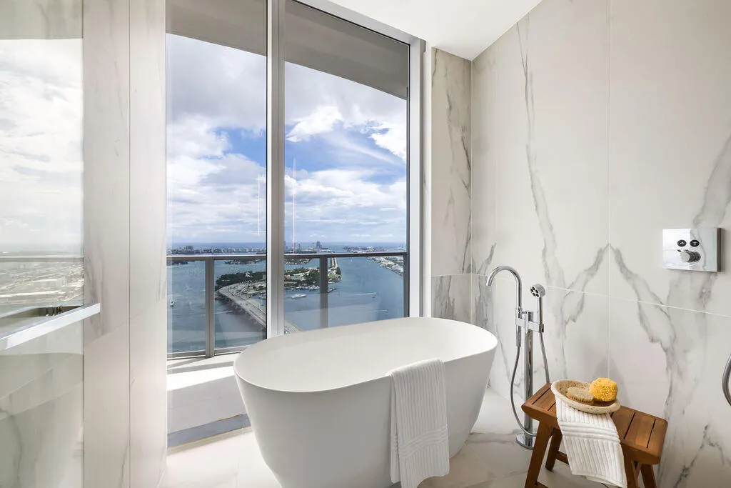1400 Biscayne Boulevard #5104