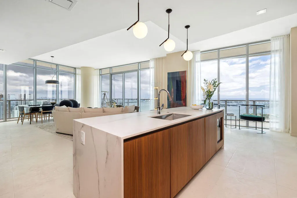 1400 Biscayne Boulevard #5104