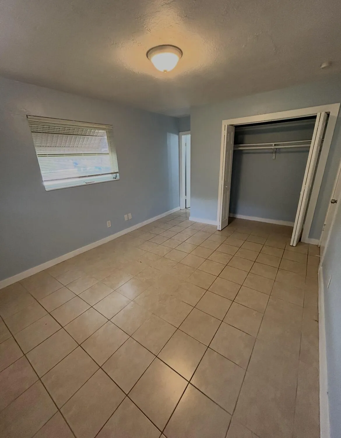 1410 NW 2nd Avenue #A