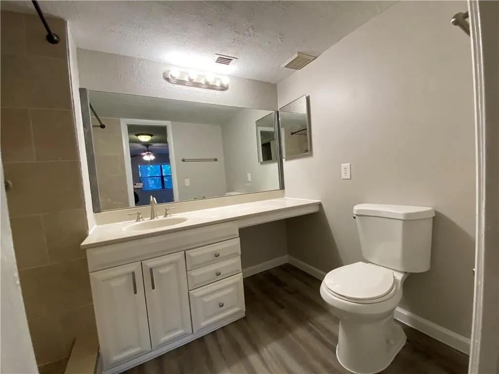 2967 RIVERSIDE Drive #109