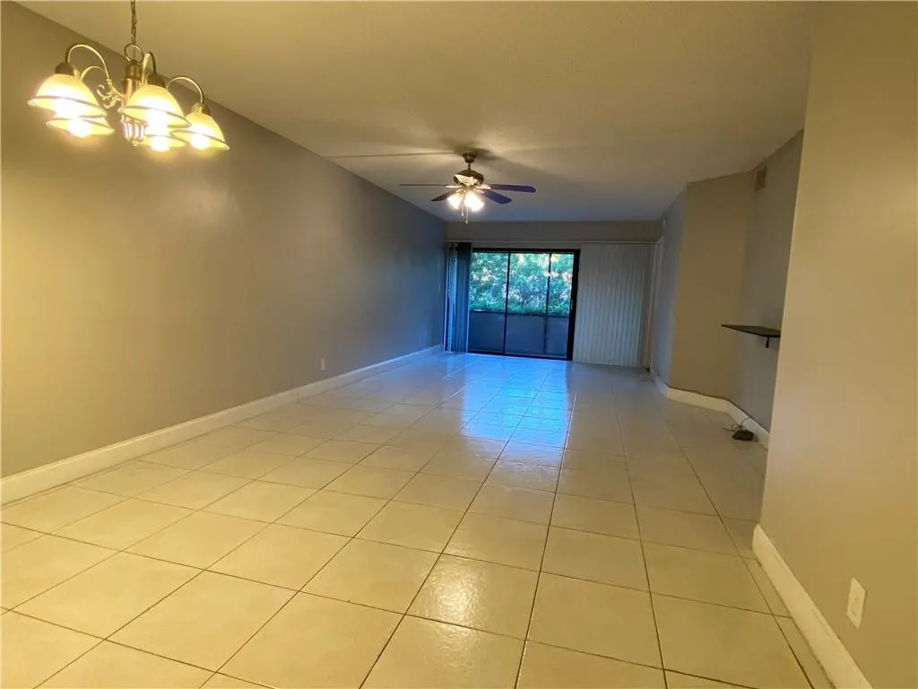2967 RIVERSIDE Drive #109