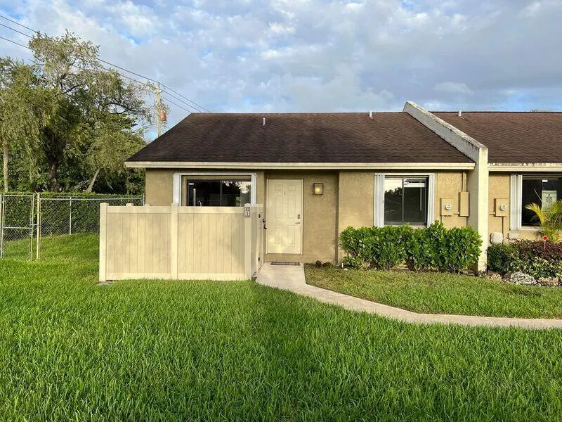 10267 Boca Bend W #G1
