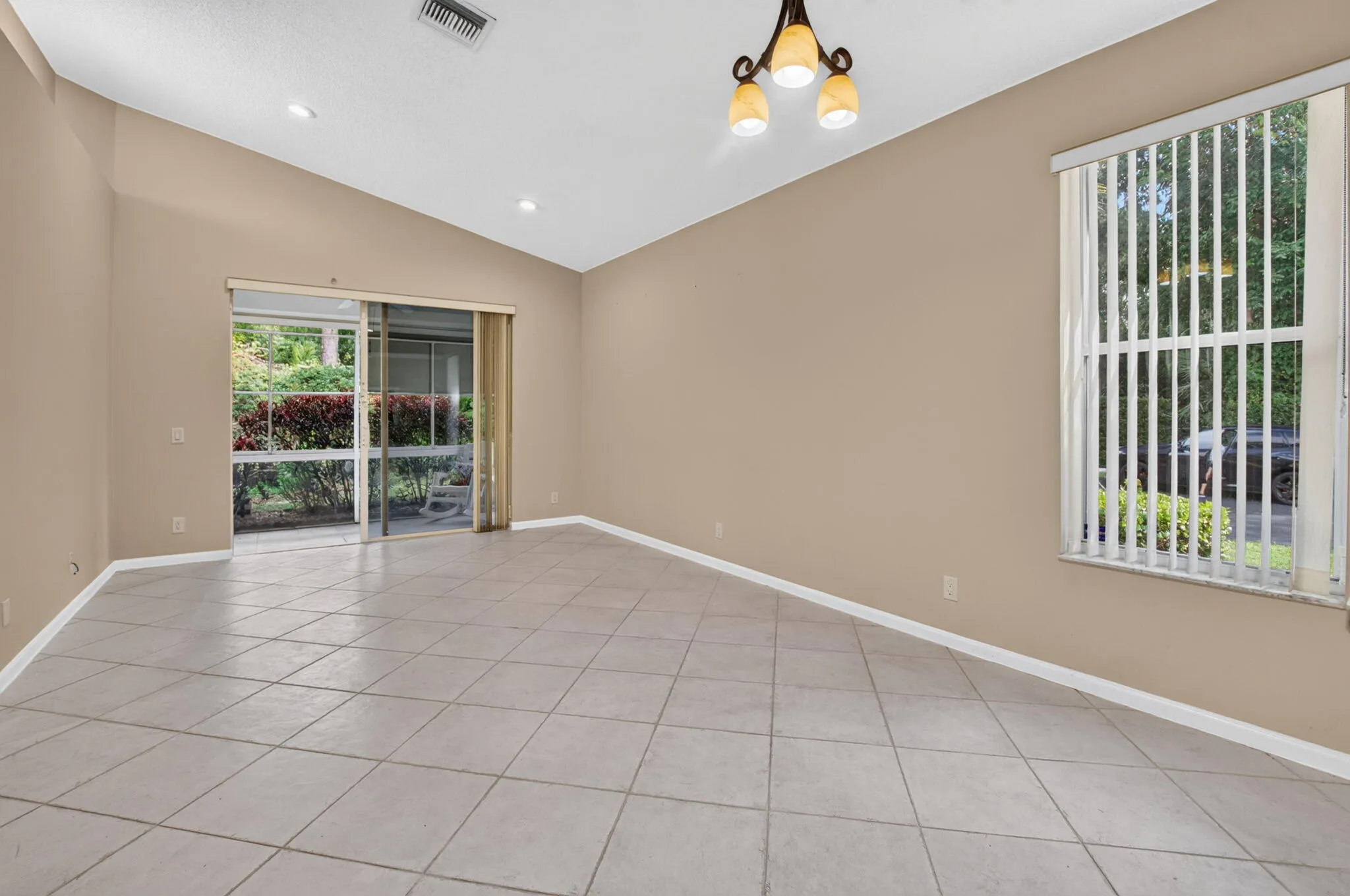 5021 S La Sedona Circle