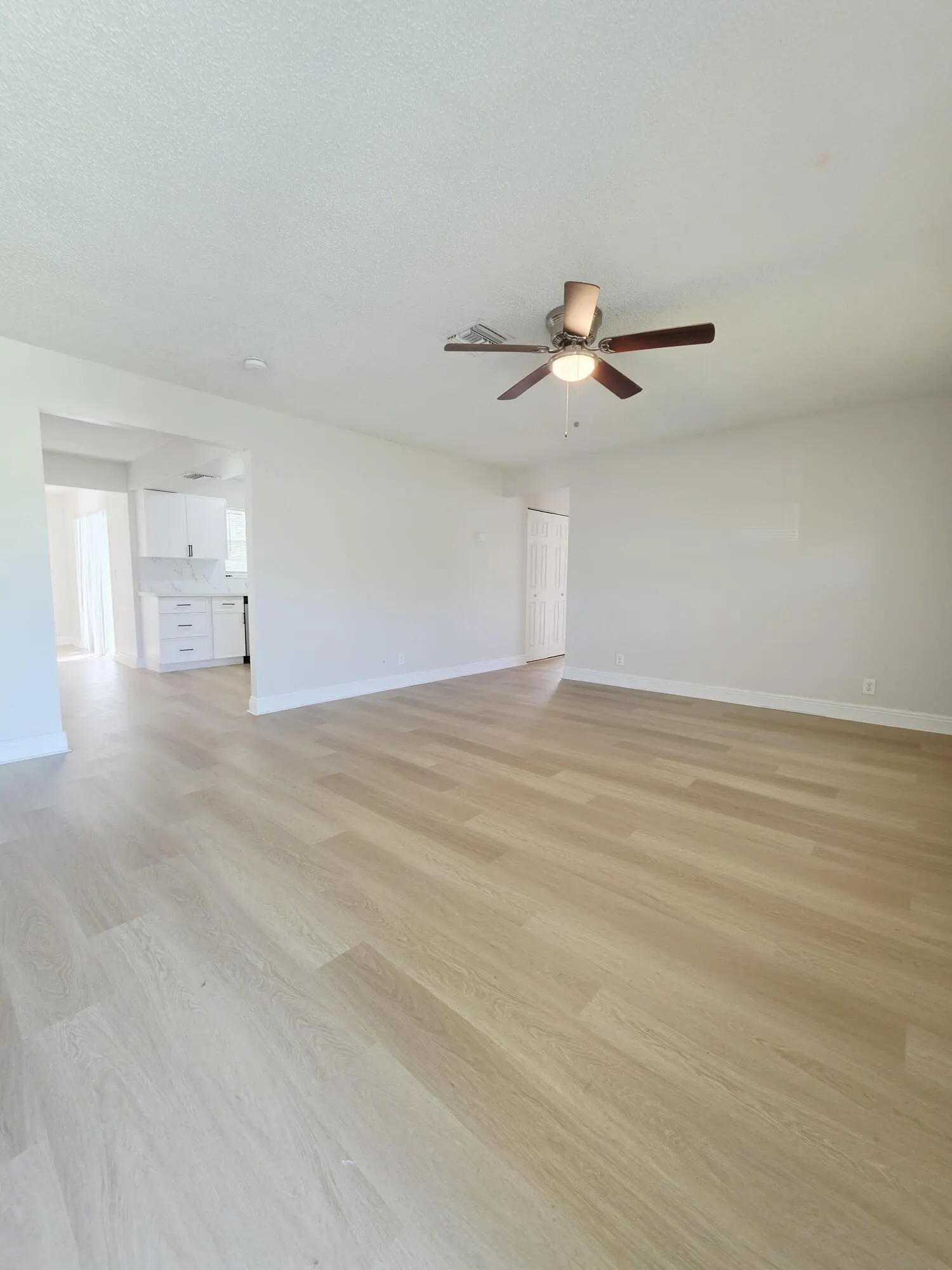 3070 SE 1st Place