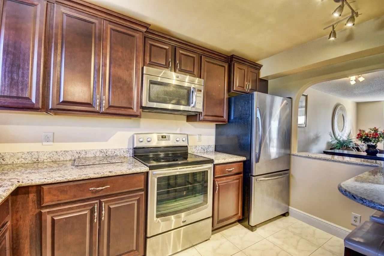 4640 LUCERNE LAKES Boulevard W #507
