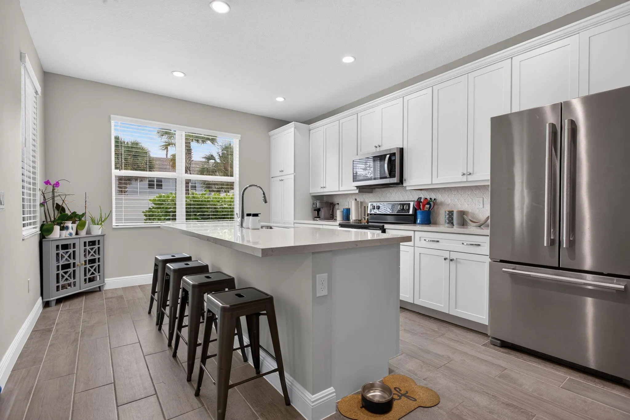 532 SANDERLING Circle
